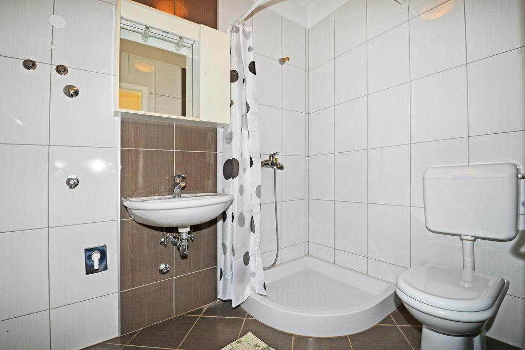Apartments Mira Veleniki Dış mekan fotoğraf