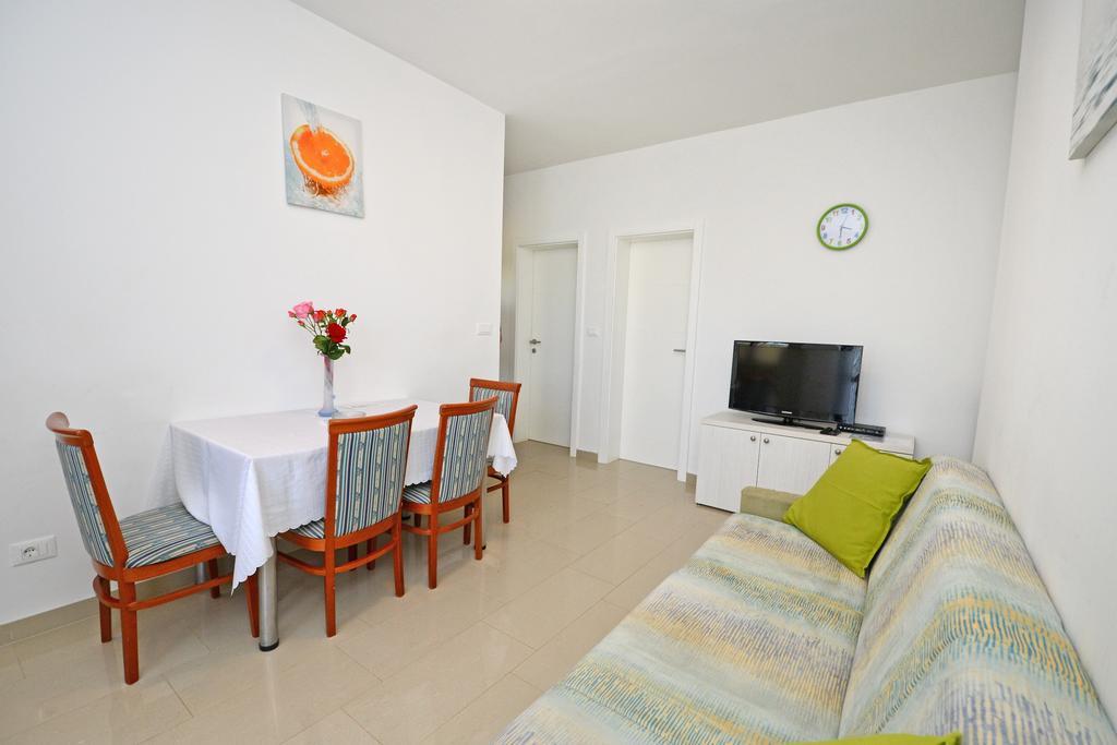 Apartments Mira Veleniki Dış mekan fotoğraf