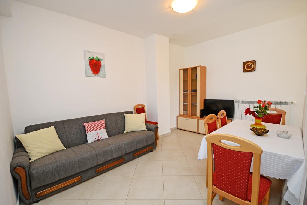 Apartments Mira Veleniki Dış mekan fotoğraf