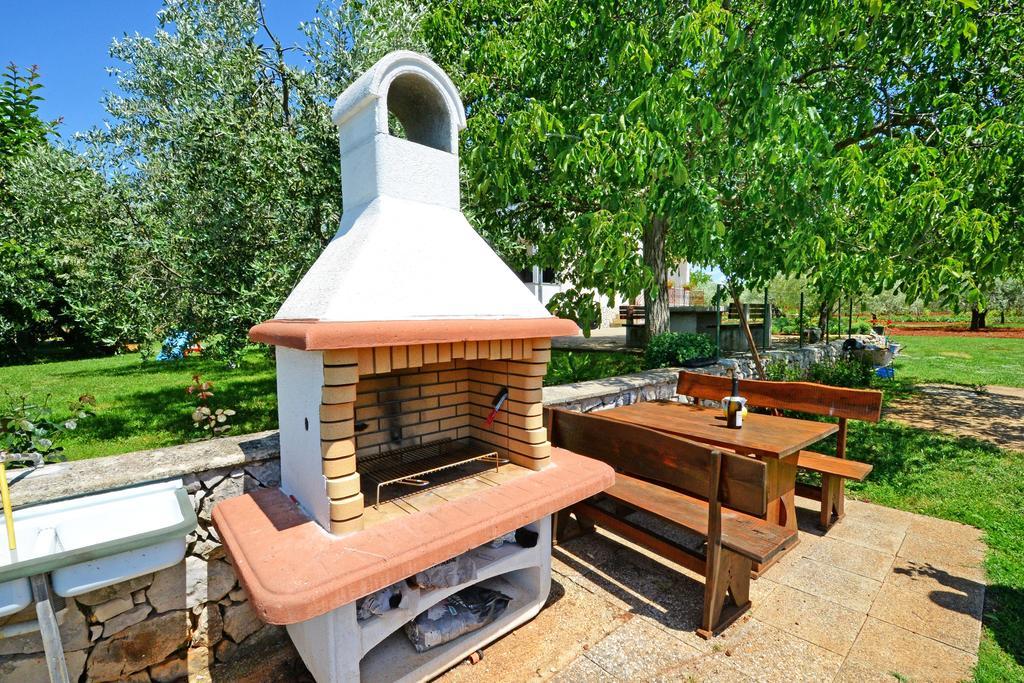 Apartments Mira Veleniki Dış mekan fotoğraf
