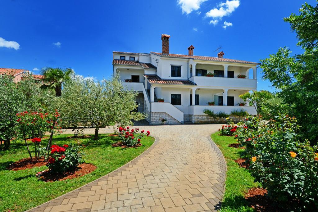 Apartments Mira Veleniki Dış mekan fotoğraf