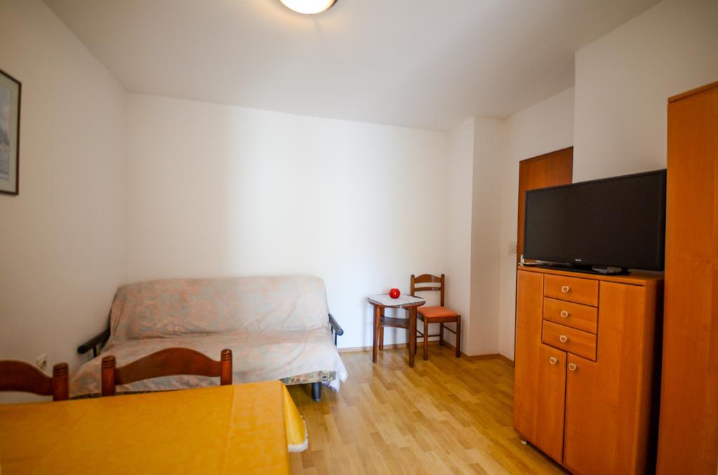Apartments Mira Veleniki Dış mekan fotoğraf