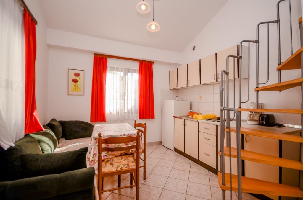 Apartments Mira Veleniki Dış mekan fotoğraf