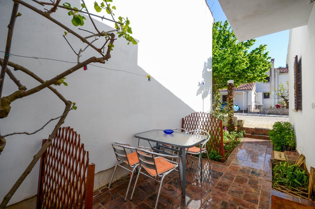 Apartments Mira Veleniki Dış mekan fotoğraf